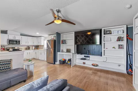 218 Boxcar Path, Kyle, TX 78640 photo 4