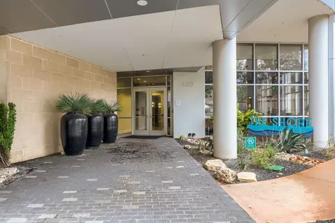 603 Davis St #2009, Austin, TX 78701