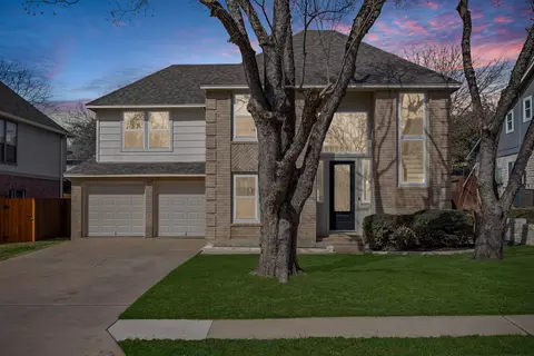 1002 Crestview St, Round Rock, TX 78681