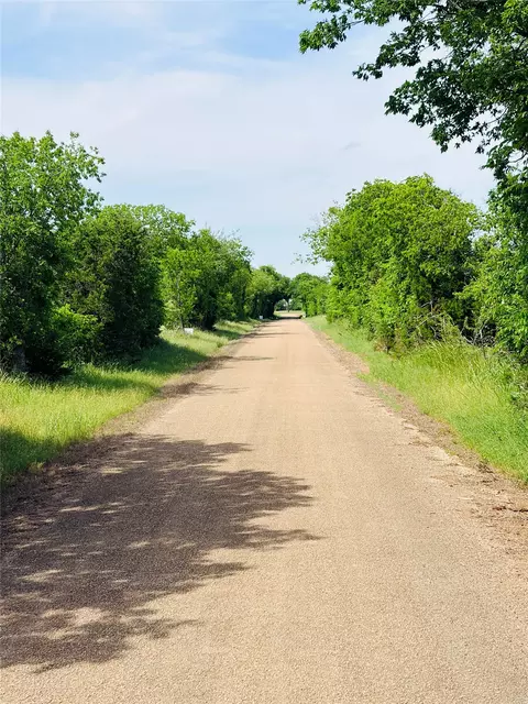 3 County Road 340, Mcgregor, TX 76657 photo 8