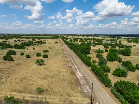 4 County Road 340, Mcgregor, TX 76657 photo 6