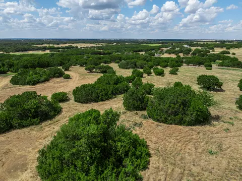 4 County Road 340, Mcgregor, TX 76657 photo 7