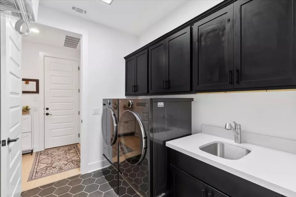 Other - 8113 Edmondson Bnd, Austin, TX 78744 photo 4 of 4
