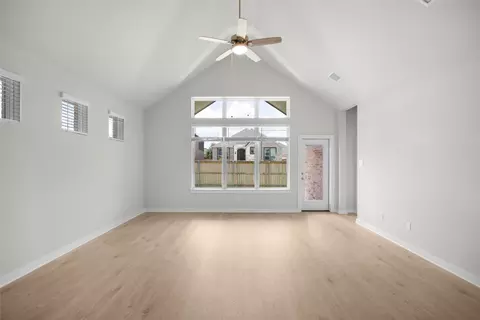 Living - 19509 Erna Dr, Pflugerville, TX 78660 photo 2 of 3