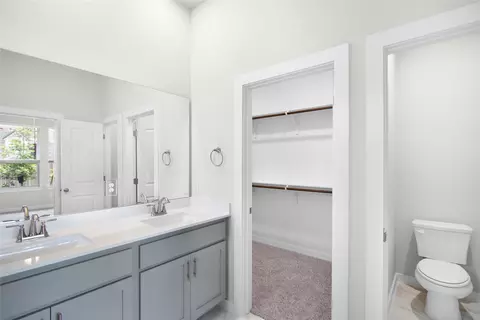 Bath - 19509 Erna Dr, Pflugerville, TX 78660 photo 2 of 2