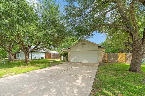 1590 Brandi Cir, Kyle, TX 78640