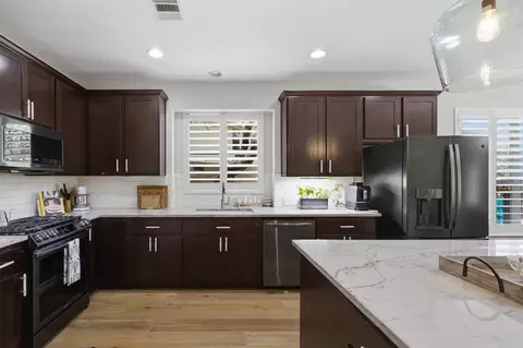 Kitchen - 1825 Wolf Dancer, Leander, TX 78641 photo 3 of 3