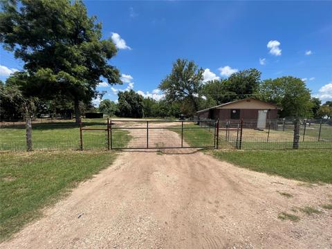 212 Hasler Shores Dr, Bastrop, TX 78602 | 12 Photos - Movoto