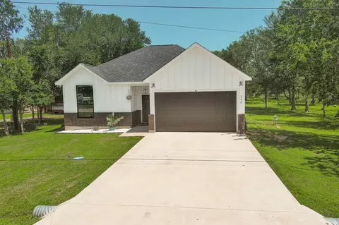 338 W Keanahalululu Ln, Bastrop, TX 78602