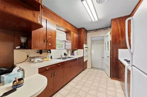 Kitchen - 1105 E Applegate Dr, Austin, TX 78753 photo 1 of 2