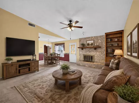 Living - 404 E Central Dr, Georgetown, TX 78628 photo 1 of 5