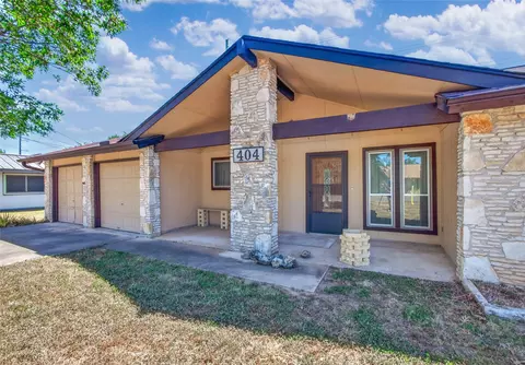 Exterior - 404 E Central Dr, Georgetown, TX 78628 photo 2 of 10