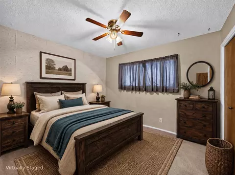 Bedroom - 404 E Central Dr, Georgetown, TX 78628 photo 5 of 6
