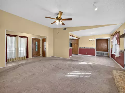 Living - 404 E Central Dr, Georgetown, TX 78628 photo 4 of 5