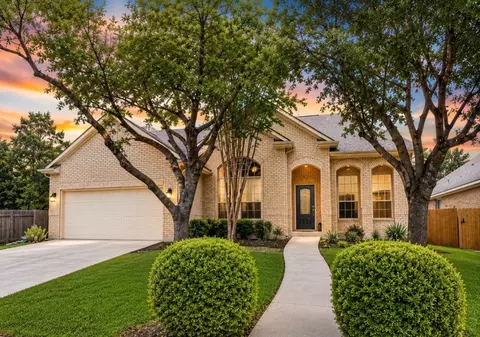 2915 Stonecreek Dr, Round Rock, TX 78681