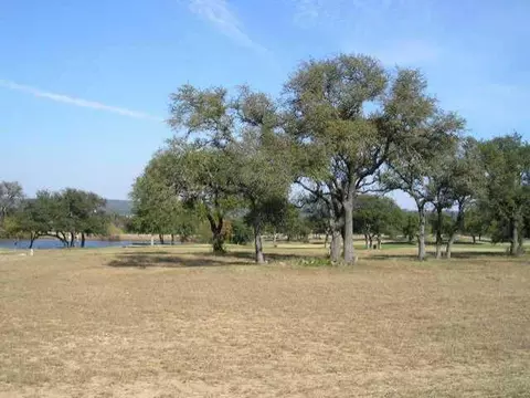 2101 Chipshot Ct, Spicewood, TX 78669