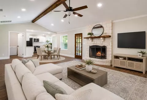 13311 Briar Hollow Dr, Austin, TX 78729