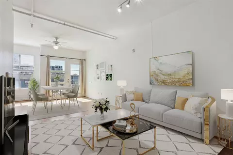 711 W 26th St #704, Austin, TX 78705