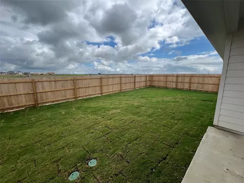 Exterior - 240 Gus Loop, Georgetown, TX 78626 photo 4 of 4