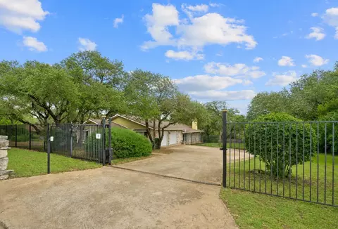 1211 Falcon Ledge Dr, Austin, TX 78746