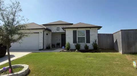 908 Gerardia Ct, Seguin, TX 78155