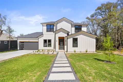 189 Nuuanu Ln, Bastrop, TX 78602