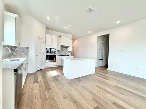 Kitchen - 461 Young St, Buda, TX 78610 photo 2 of 4