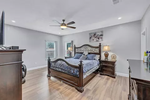 Bedroom - 421 Las Lomas Dr, Elgin, TX 78621 photo 1 of 9