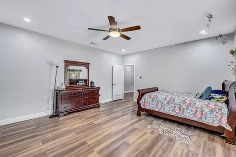Bedroom - 421 Las Lomas Dr, Elgin, TX 78621 photo 6 of 9