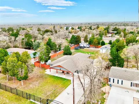 View/Area - 421 Las Lomas Dr, Elgin, TX 78621 photo 3 of 4