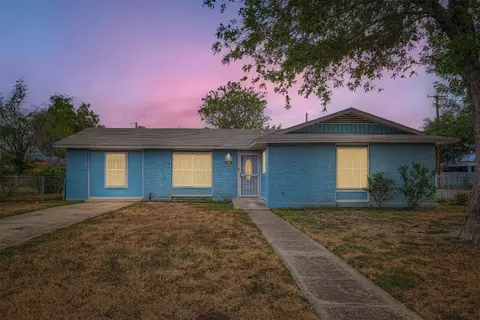 7803 Hobble St, San Antonio, TX 78227