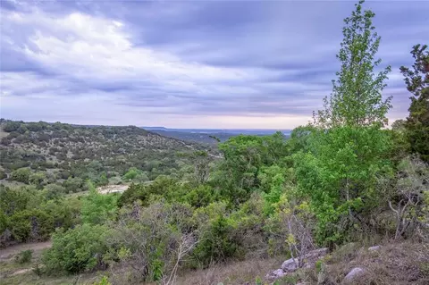 197 Sierra Dr, Bertram, TX 78605 photo 5