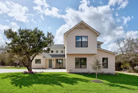 9504 Harbor Dr, Jonestown, TX 78645