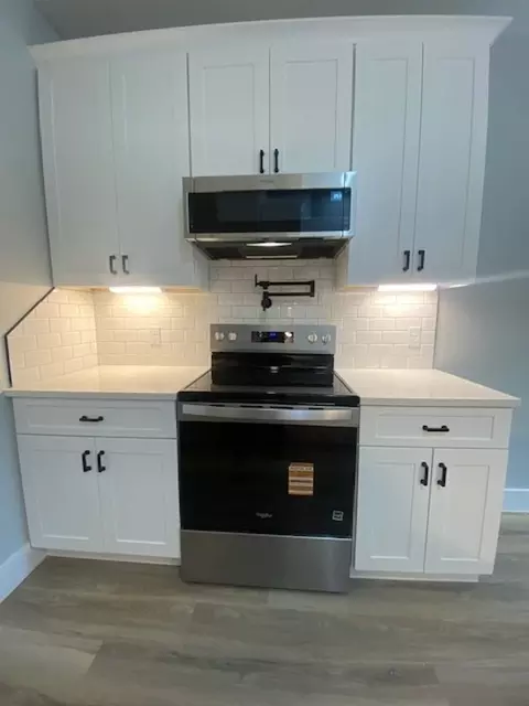 Kitchen - 116 Field St, Luling, TX 78648 photo 5 of 8