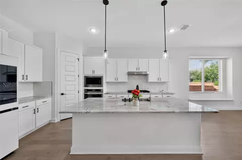 Kitchen - 1300 Truscon Path, Leander, TX 78641 photo 1 of 5