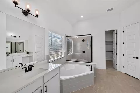 Bath - 1300 Truscon Path, Leander, TX 78641 photo 1 of 6