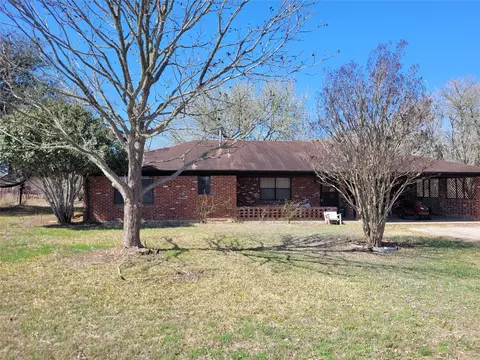 497 Fm 153, Smithville, TX 78957