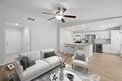 10001 Woodglen Dr, Austin, TX 78753