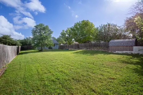 Exterior - 752 Faircrest Dr, Buda, TX 78610 photo 7 of 9