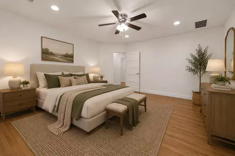 Bedroom - 3203 E 18th St, Austin, TX 78721 photo 2 of 3