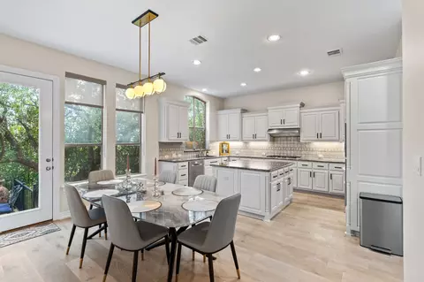 10700 Spiderling Ct, Austin, TX 78733