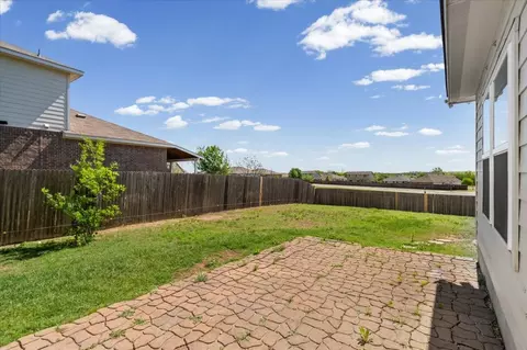Exterior - 312 Waterloo Dr, Kyle, TX 78640 photo 3 of 4