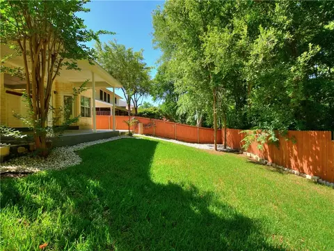 1817 Chasewood Dr, Austin, TX 78727