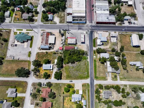 311 E Clark St, Bartlett, TX 76511 photo 13