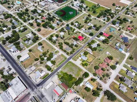 311 E Clark St, Bartlett, TX 76511 photo 15