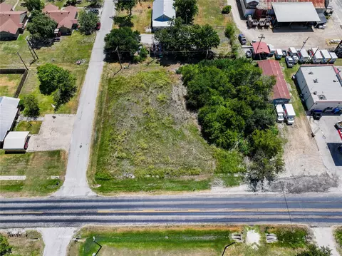 311 E Clark St, Bartlett, TX 76511 photo 5