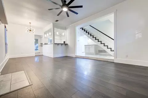 208 Oak Ridge Dr, Pflugerville, TX 78660