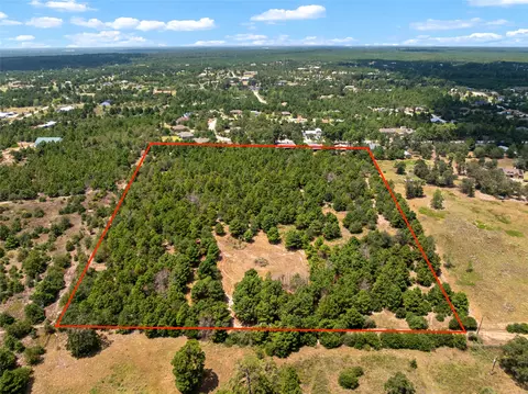 186 Hook Em Horns Dr, Paige, TX 78659