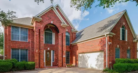 2244 Fernspring Dr, Round Rock, TX 78665