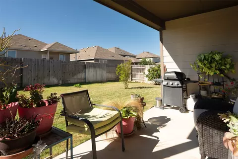 Exterior - 137 Big Leaf Dr, Buda, TX 78610 photo 3 of 8